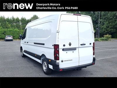 2025 Renault Master