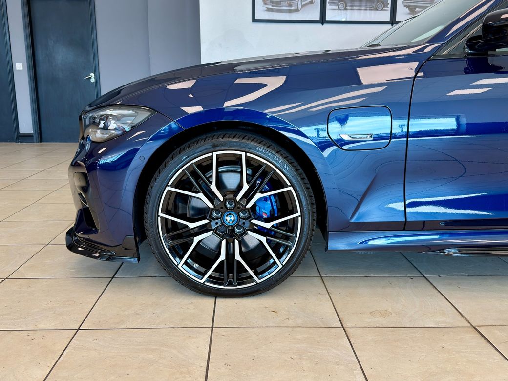 2021 BMW 330