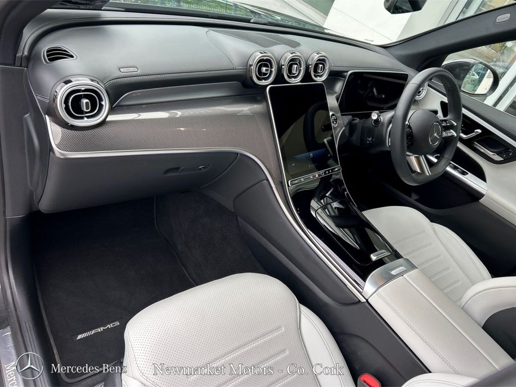 2025 Mercedes-Benz GLC Class