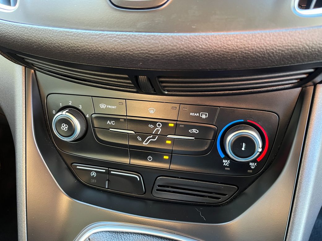 2017 Ford Grand C-Max