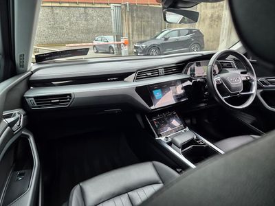 2022 Audi e-tron