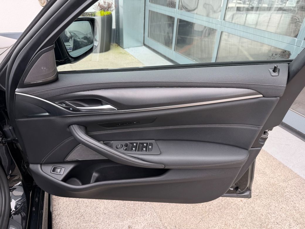 2021 BMW 5 Series