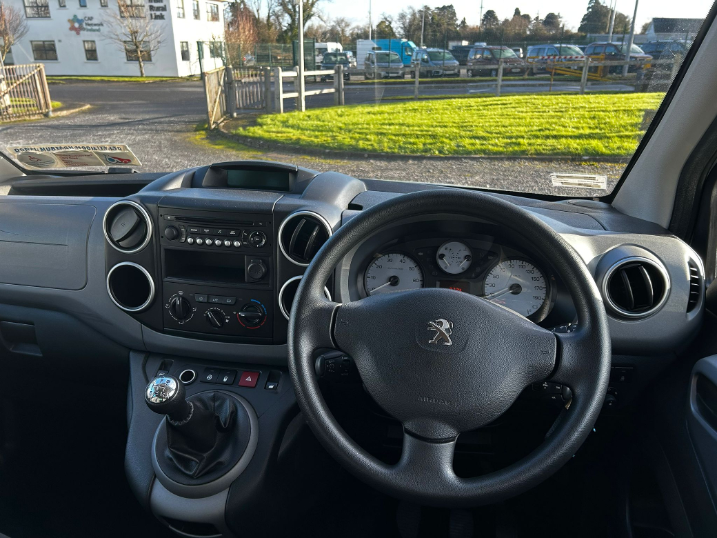 2017 Peugeot Partner Tepee