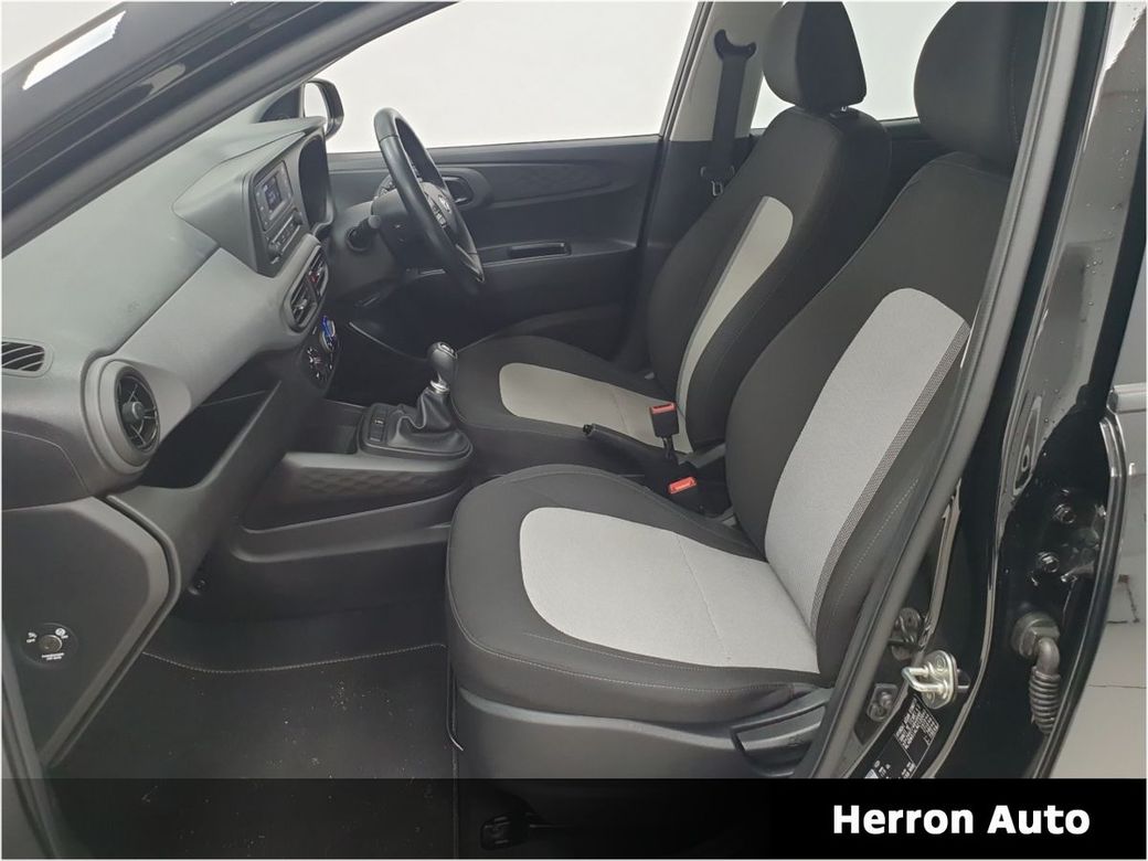 2022 Hyundai i10