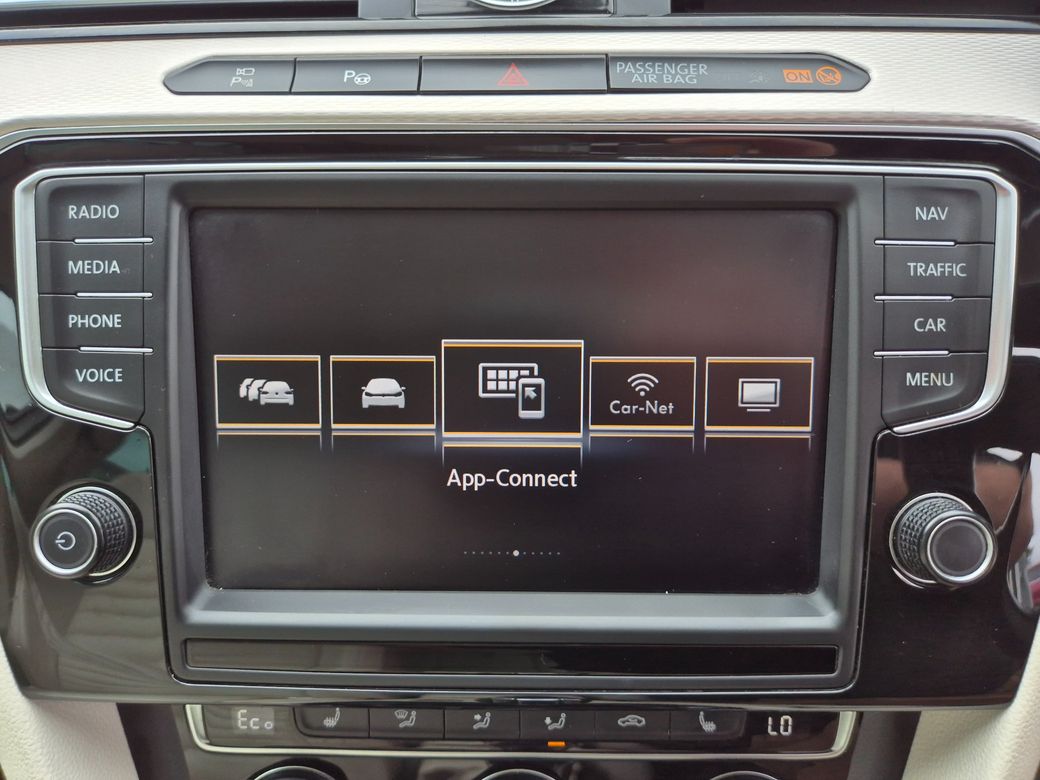 2017 Volkswagen Passat