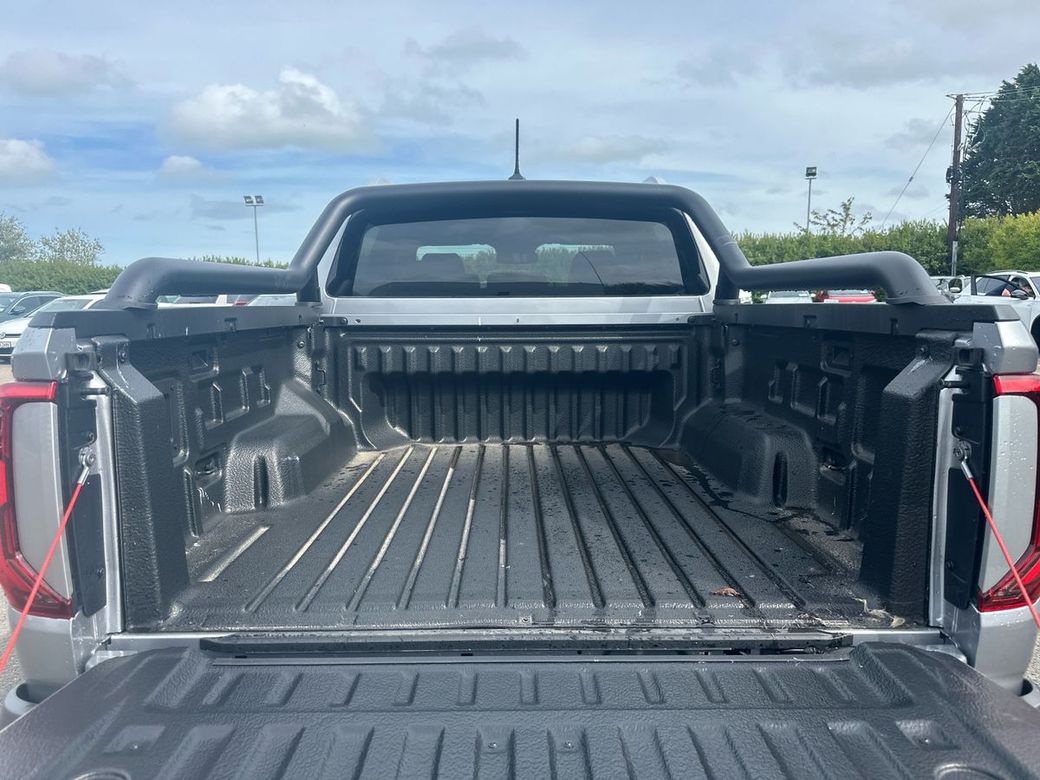 2025 Volkswagen Amarok
