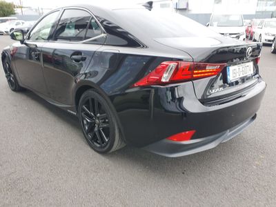 2015 Lexus IS 300h