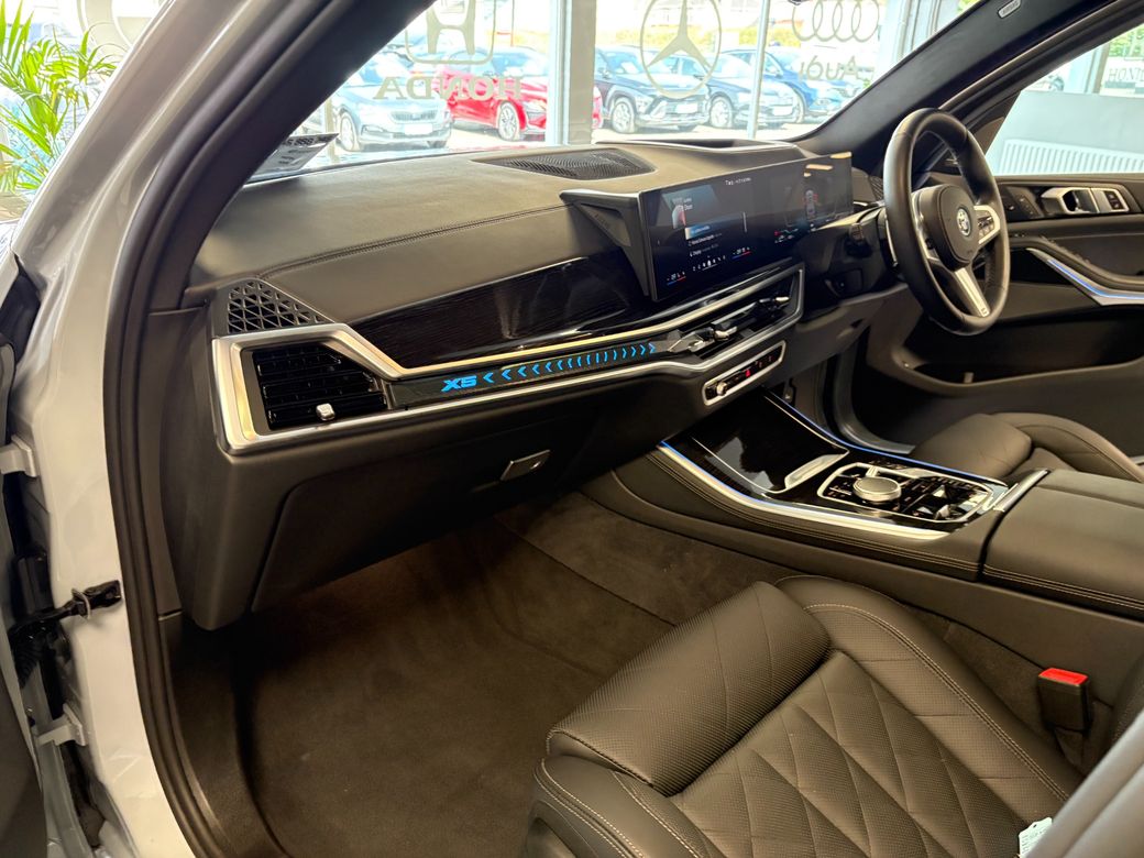 2025 BMW X5