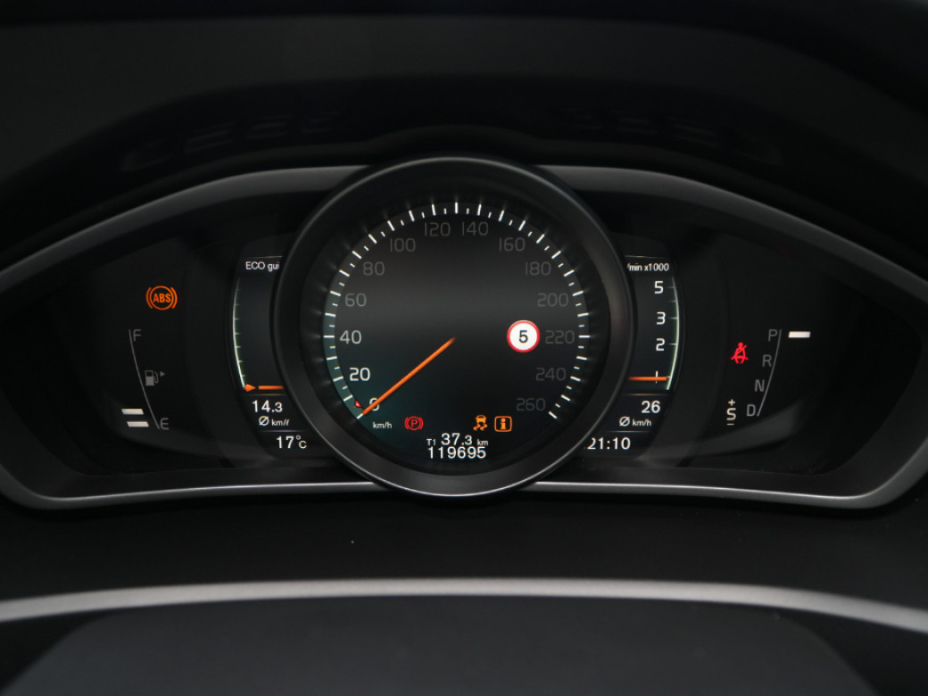 2016 Volvo V40