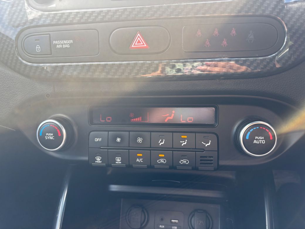 2018 Kia Carens