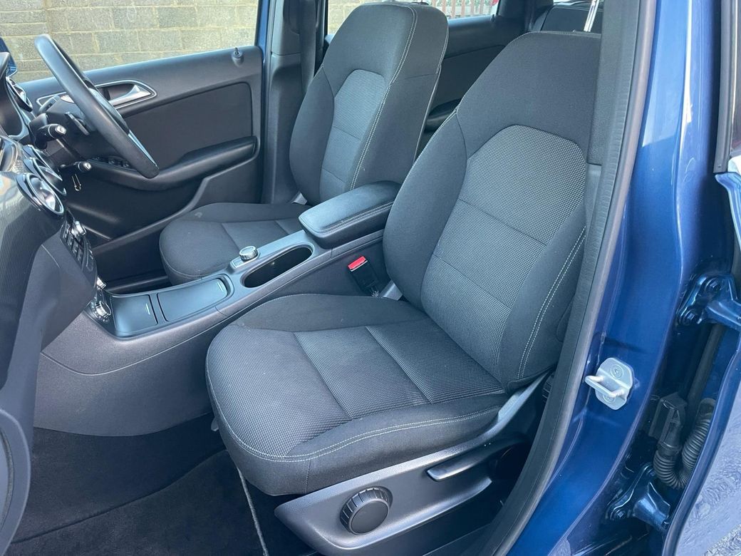 2012 Mercedes-Benz B 180