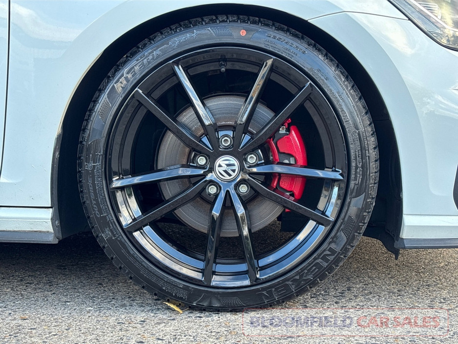 2017 Volkswagen Golf