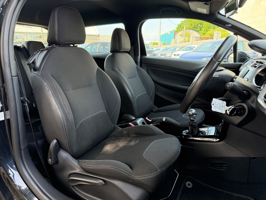 2017 DS Automobiles DS 3