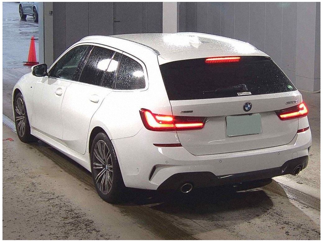 2020 BMW 320
