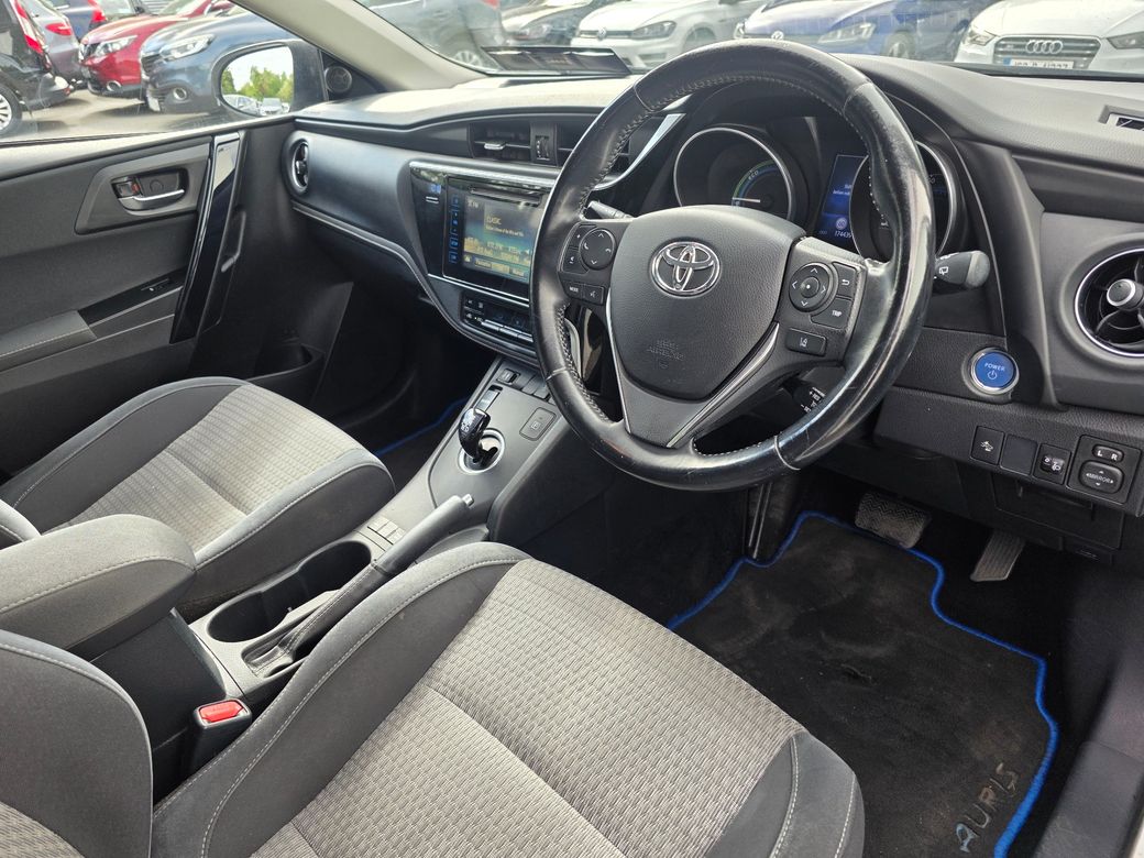 2017 Toyota Auris