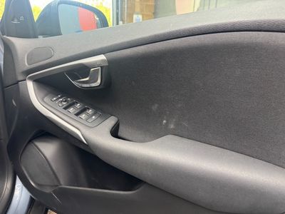2016 Volvo V40
