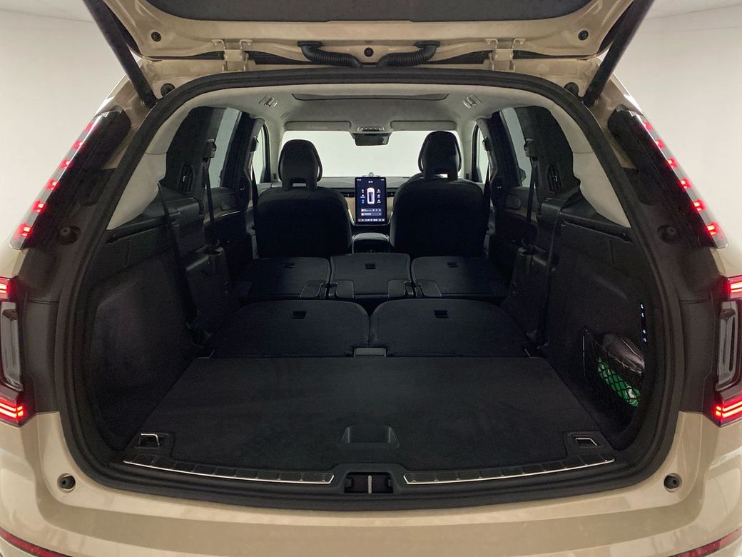 2026 Volvo EX90