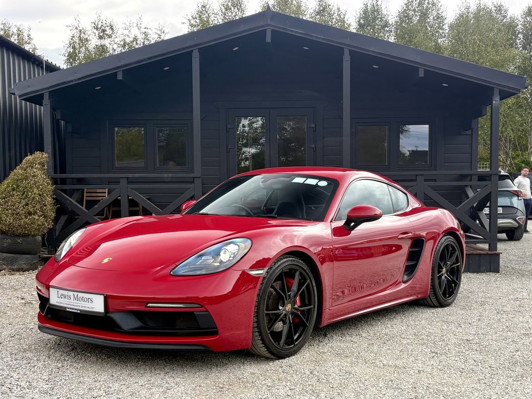 2021 Porsche Cayman