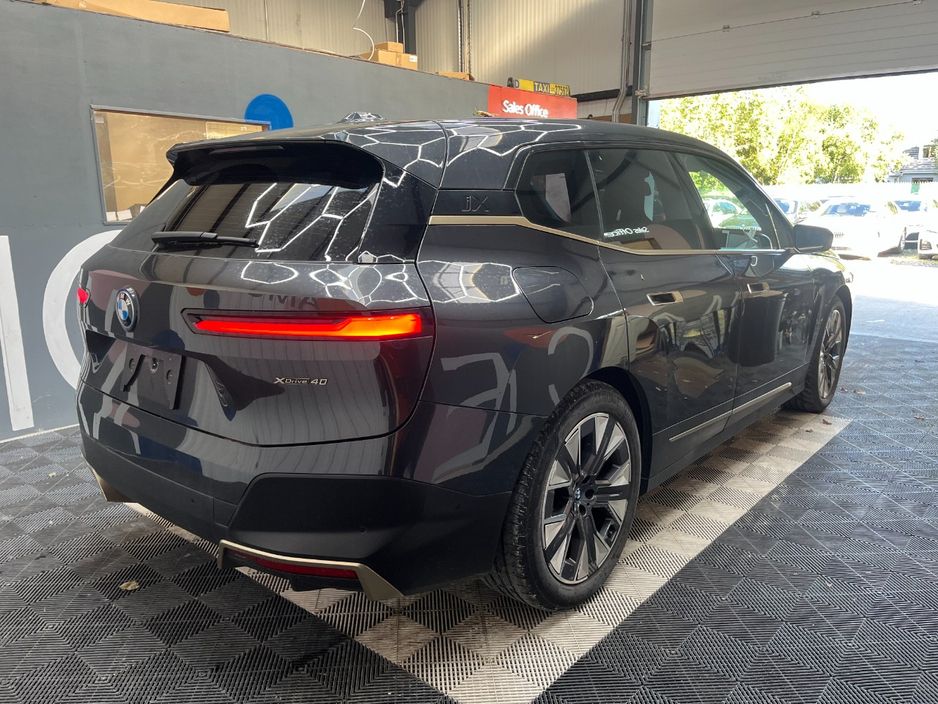 2022 BMW iX