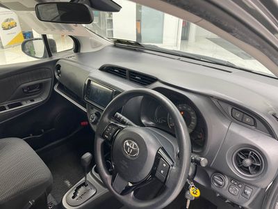 2017 Toyota Vitz