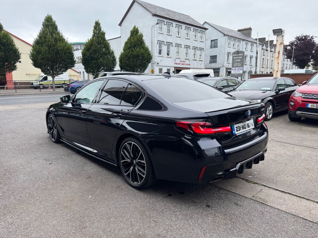 2023 BMW 520