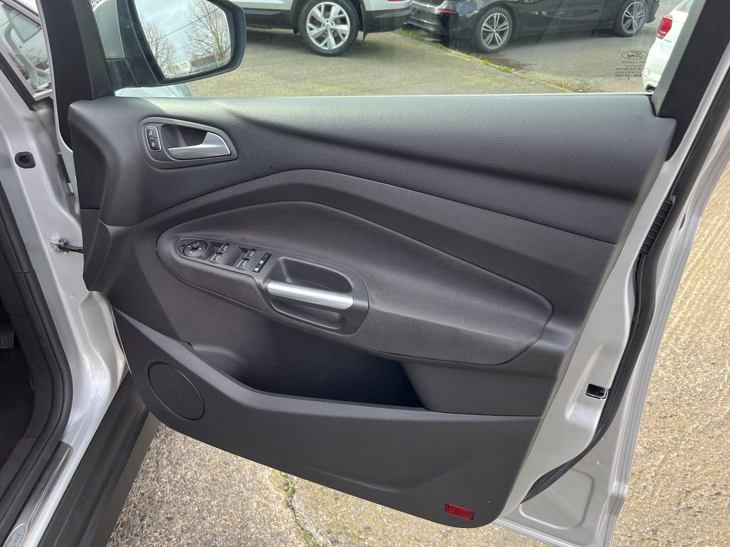 2019 Ford Grand C-Max