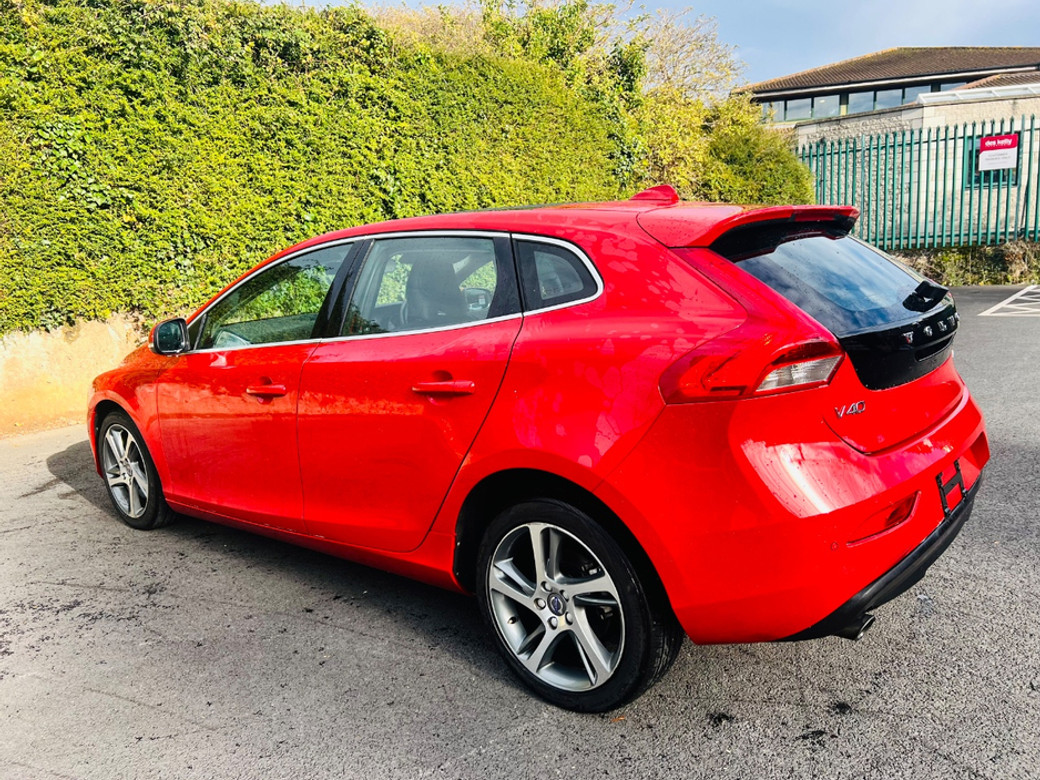 2015 Volvo V40