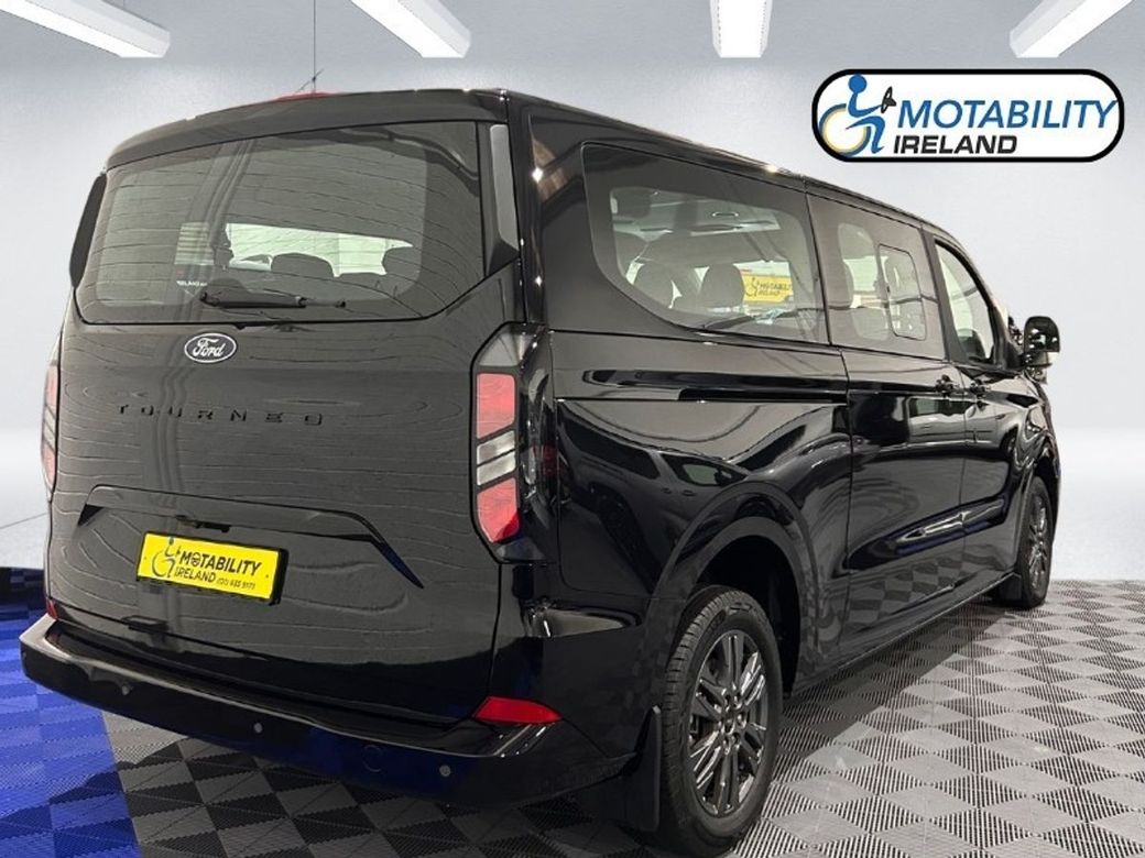 2026 Ford Tourneo Custom
