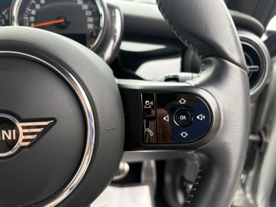 2023 Mini Hatch