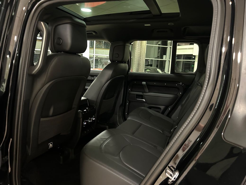 2025 Land Rover Defender