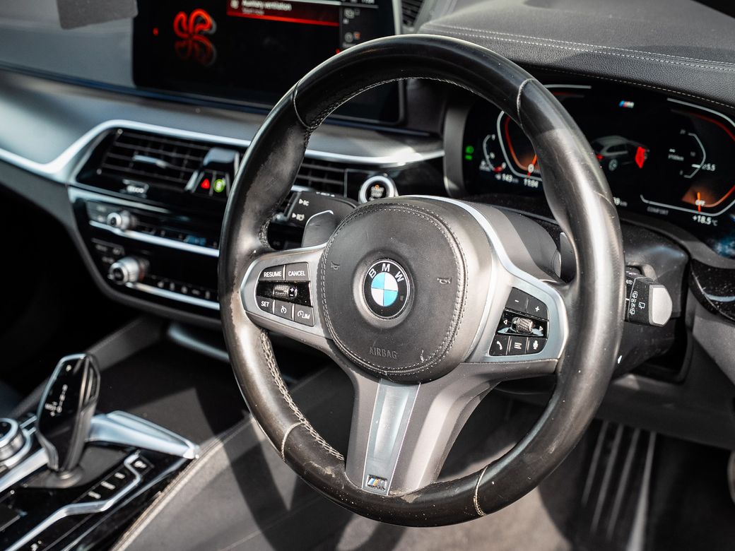 2022 BMW 5 Series