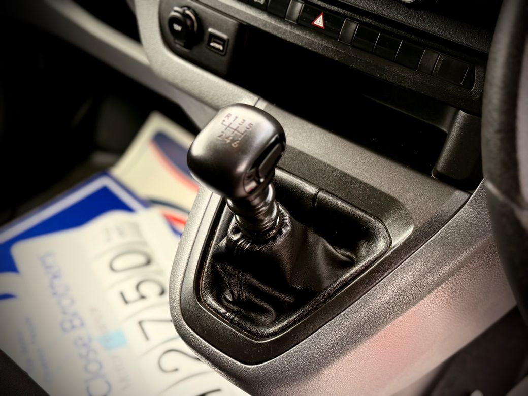 2022 Peugeot Expert