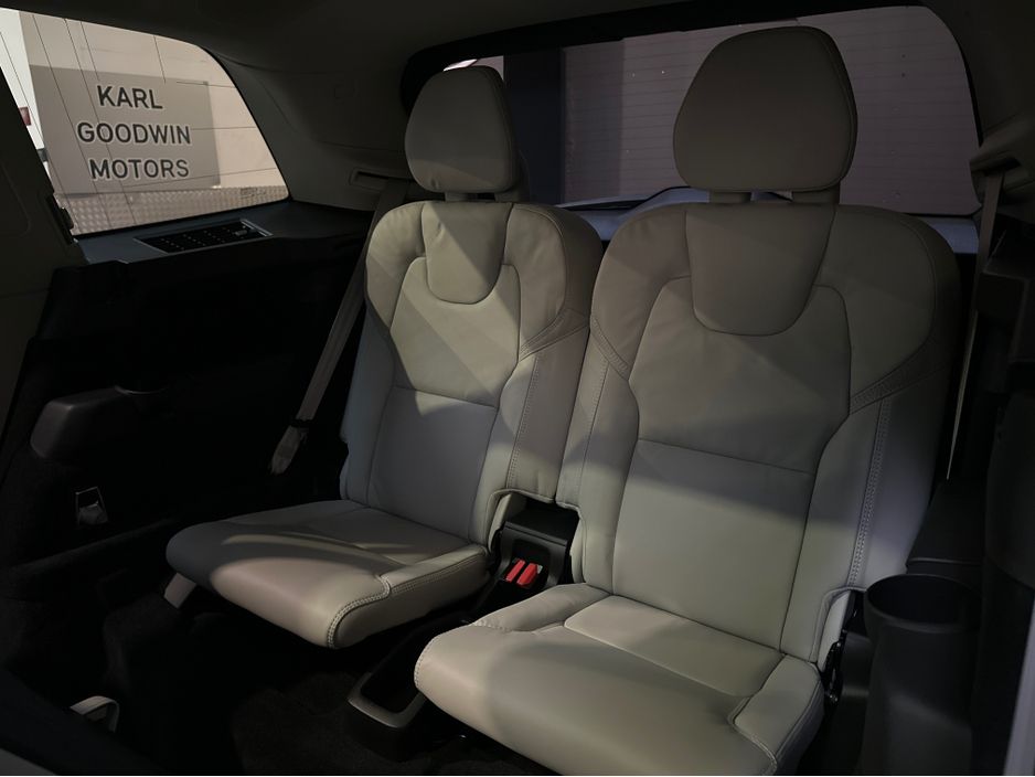 2025 Volvo XC90
