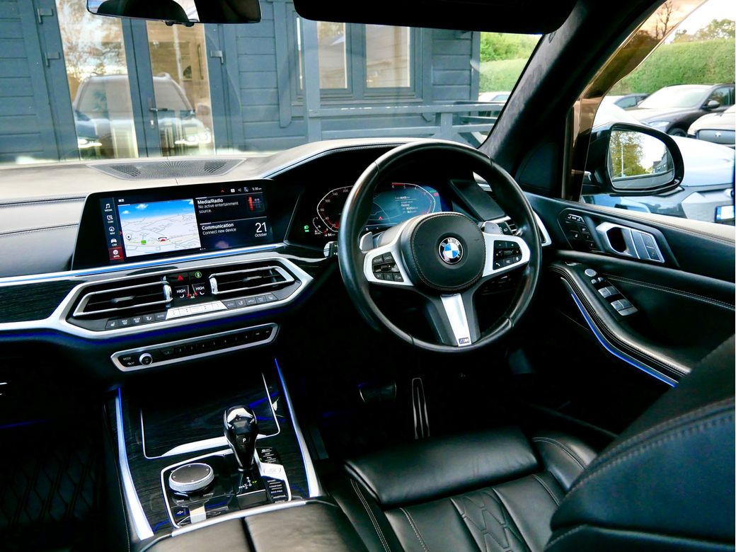 2020 BMW X7