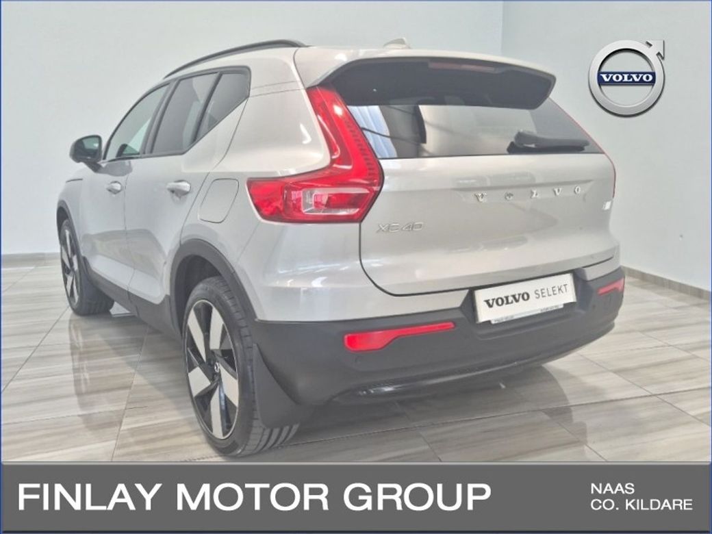 2022 Volvo XC40