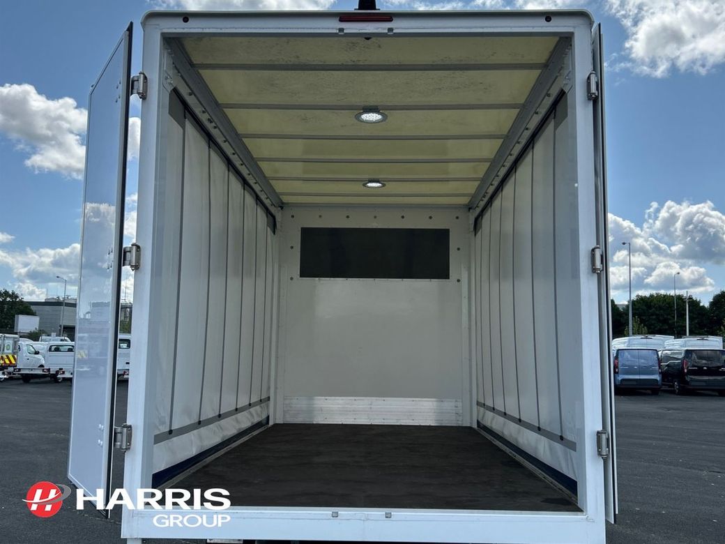 2025 Maxus Deliver 9