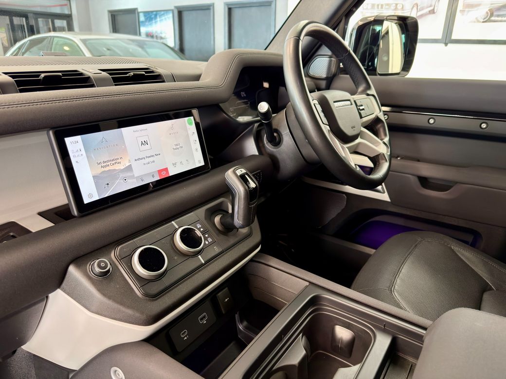 2023 Land Rover Defender