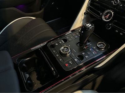 2025 Bentley Flying Spur