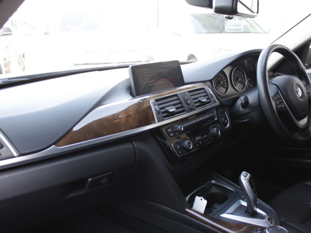 2017 BMW 3 Series