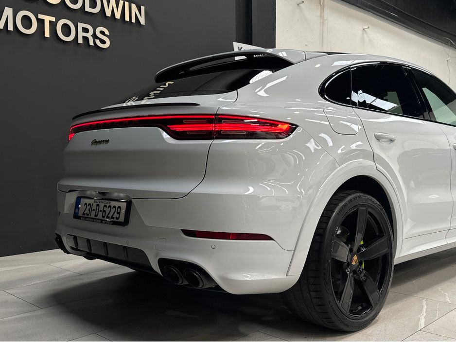 2023 Porsche Cayenne