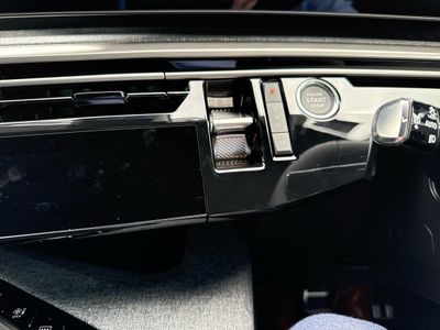 2025 Peugeot 5008
