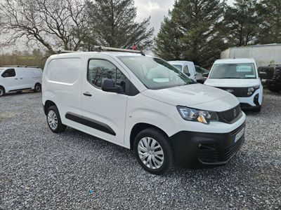 2022 Peugeot Partner