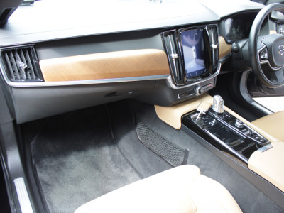 2019 Volvo V90