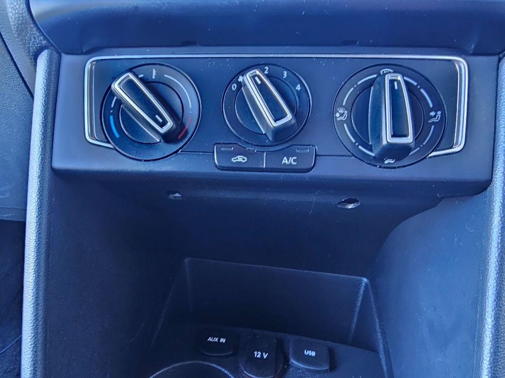 2015 Volkswagen Polo