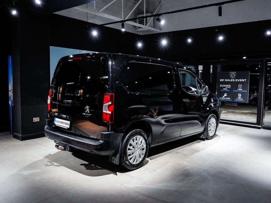 2023 Peugeot Partner