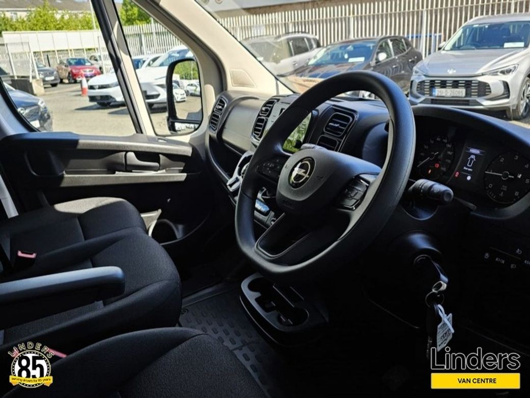 2026 Opel Movano