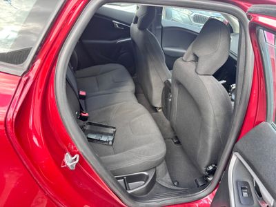2015 Volvo V40