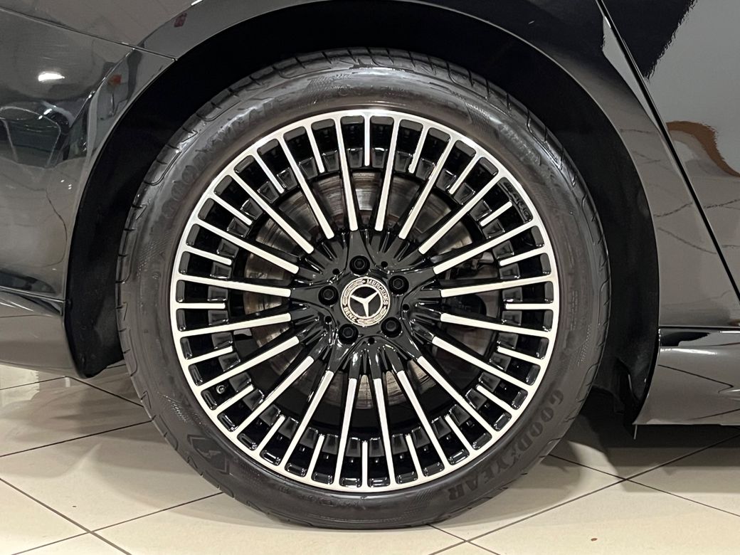 2022 Mercedes-Benz EQS