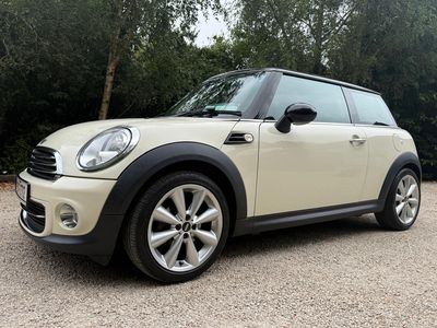2013 Mini Hatch