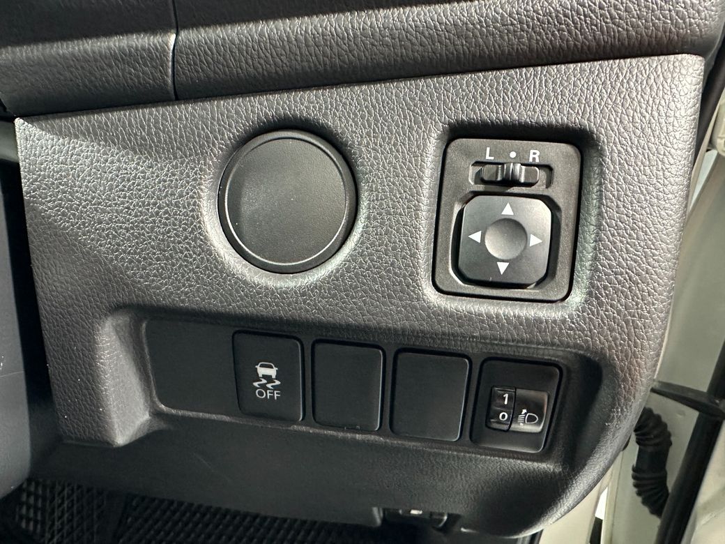 2020 Mitsubishi L200